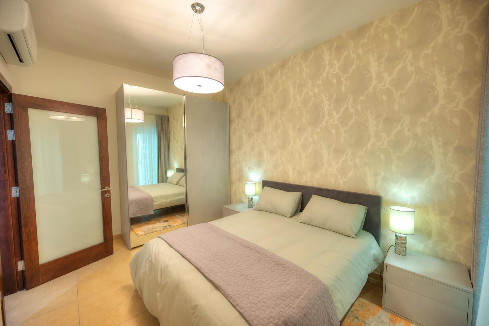 Fort Cambridge Apartments Sliema Bagian luar foto