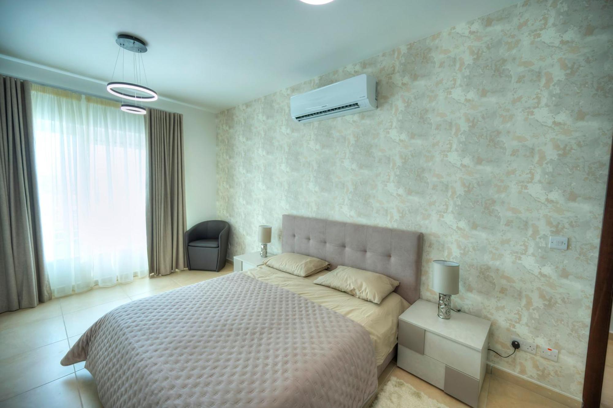 Fort Cambridge Apartments Sliema Bagian luar foto